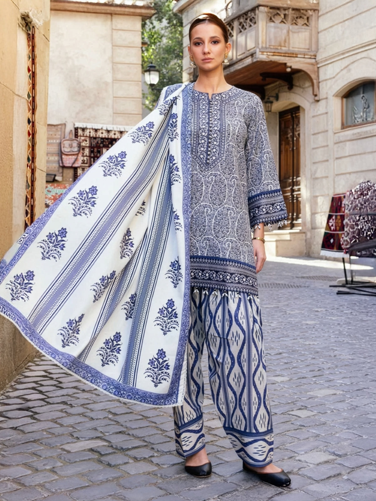 Blue Embroidered Khaddar 3-Piece Suit – RZ187