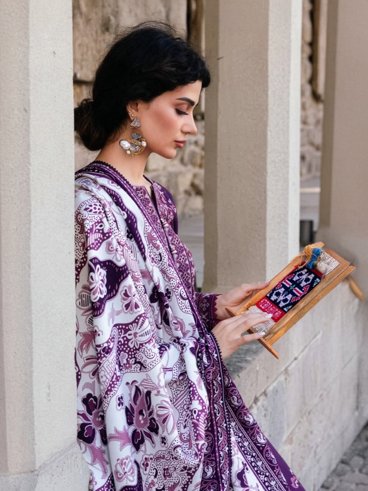 Purple Embroidered Khaddar 3-Piece Suit – RZ191