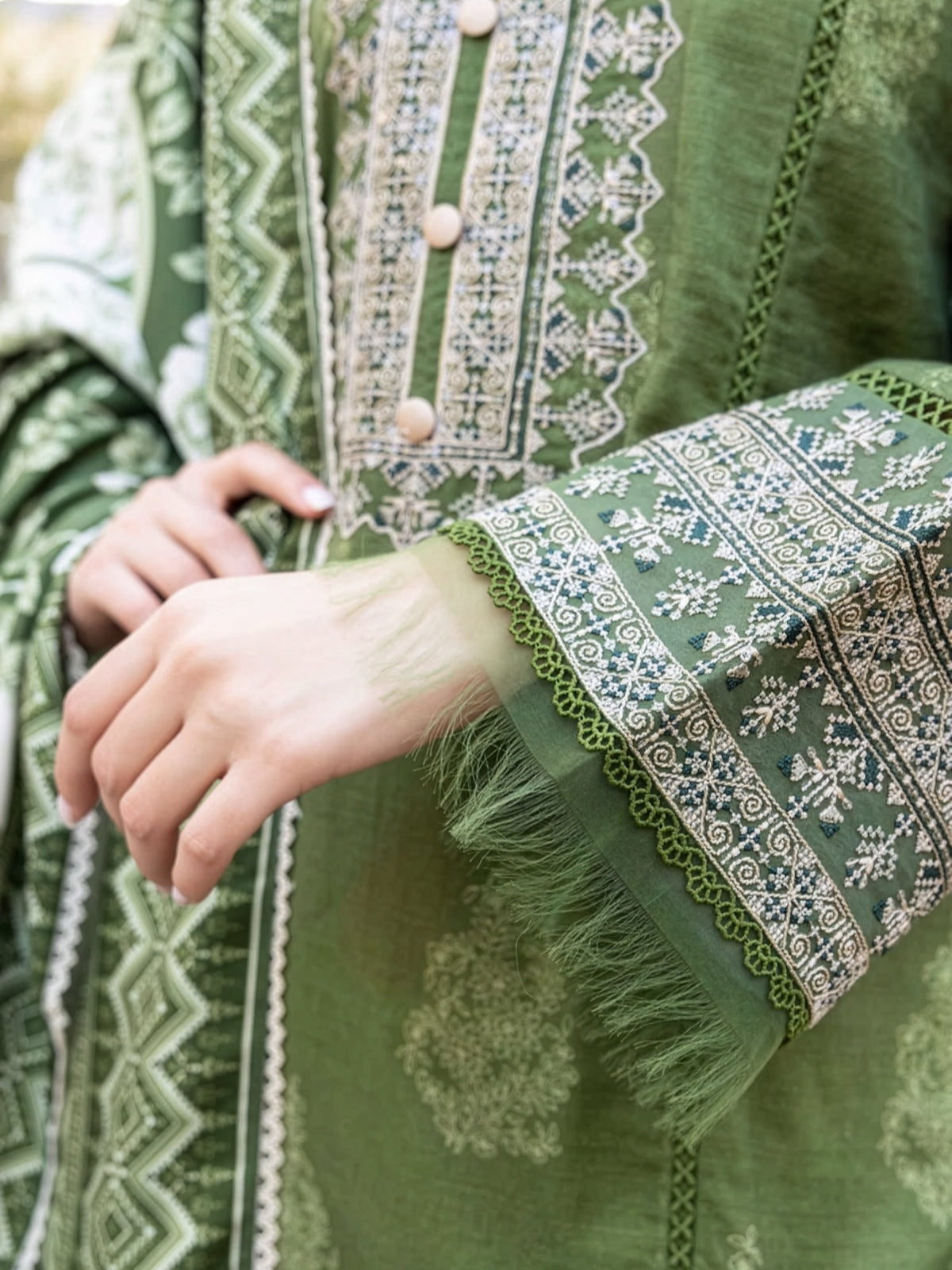 Olive Green Embroidered Khaddar 3-Piece Suit – RZ192